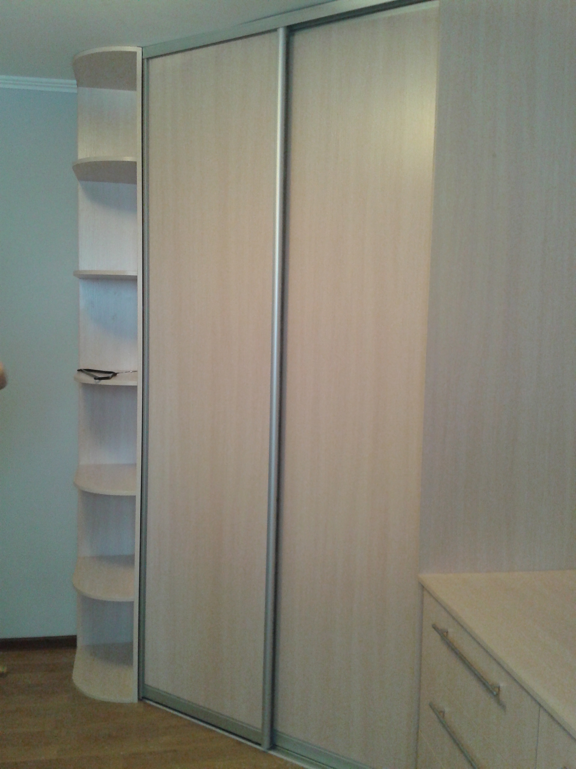 product-additional-image